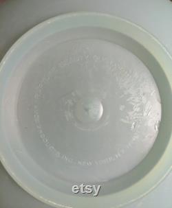 AVON Plastic Green Empty Rapture Beauty Dust Powder Box White Doves Made in USA