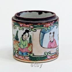 Antique Chinese Round Porcelain Famille Rose Medallion Dressing Jar Trinket Jewelry Cylinder Box 1800's (2 1 8 dia. x 2 high)