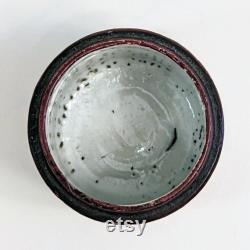 Antique Chinese Round Porcelain Famille Rose Medallion Dressing Jar Trinket Jewelry Cylinder Box 1800's (2 1 8 dia. x 2 high)