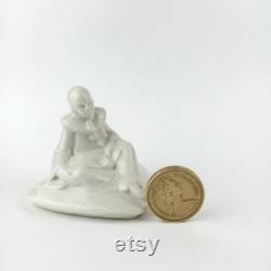 Antique French Style Harlekin Powder box Lid top, German Porcelain Powder Box, French Harlekin, Altered Art part, Hertwig Germany circa 1920