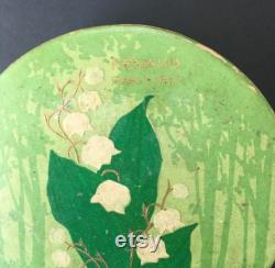 Antique Renaud Paris 1817 Cardboard Powder Box with Finest Face Powder in the World Still has Powder and Applicator