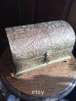 Antique Victorian Treasure Chest Trinket Box Jewelry Casket Wood Tin Red Velvet