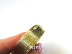 Antique solid 14k gold pill or powder box that can hang as a pendant or on a chatelaine 18.8 grams