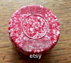 Art Deco 1920s Bakelite red and white box for ladies' face powder. screw lid- full working order. 2 1 8 dia. X 1 5 16 tall Collector 11