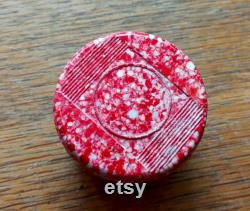 Art Deco 1920s Bakelite red and white box for ladies' face powder. screw lid- full working order. 2 1 8 dia. X 1 5 16 tall Collector 11