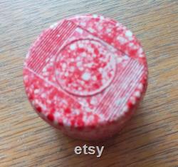 Art Deco 1920s Bakelite red and white box for ladies' face powder. screw lid- full working order. 2 1 8 dia. X 1 5 16 tall Collector 11