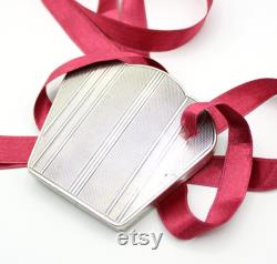 Art Deco Powder Compact Chiseled geometric decoration Silver 800