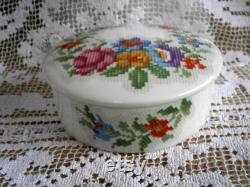 Beautiful Limoges Porcelaine De Paris Tapestry Powder Pot Box Large Trinket Pot
