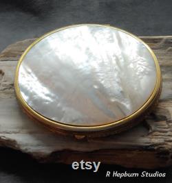 Beautiful Mother of Pearl 1940s Bliss Brothers Compact