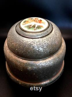 Beautiful Vintage Metal Musical Powder Puff Box. Porcelain Lid with Romantic Courting Couple