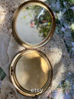 Beautiful carved mother of pearl compact,vintage powder box,old compact,rickshaw ,renliche compact,mop box,something old