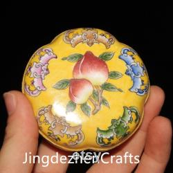 Chinese antique hand-made red copper enamel color powder box ornaments, fine workmanship and exquisite shape