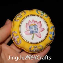 Chinese antique hand-made red copper enamel color powder box ornaments, fine workmanship and exquisite shape