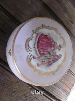 Courtship powder dresser box