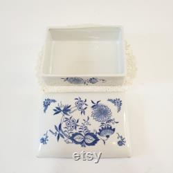 Elizabeth Arden Blue Grass Powder Box, Porcelain Blue and White Powder Box, Vanity Dish, Dresser Set, Budoir Dish, Treasurse by the Gulf