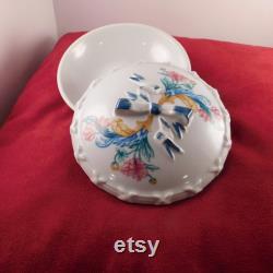 Elizabeth Arden s Palais de Versailles Trianon Dusting Powder Jar