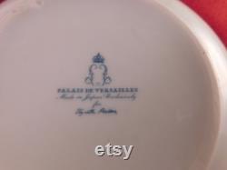 Elizabeth Arden s Palais de Versailles Trianon Dusting Powder Jar Elizabeth Arden s Palais de Versailles Trianon Dusting Powder Jar