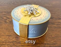 Excellent condition new in box 1940 s vintage Linda Lee dusting powder in box vintage cosmetics loose body powder with puff and Brooche
