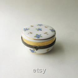 France Vintage Victorian Porcelain Dresser Jar Powder Vanity Box