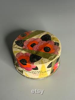 French vintage powder box Poudre de Beaute Gardenia Valoy Paris France