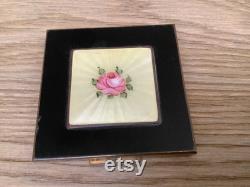 H93 Vintage compact with guilloche enamel rose