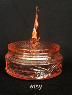 L. E. Smith Glass Pink Sailboat Nautical Themed Powder Box or Trinket Dish