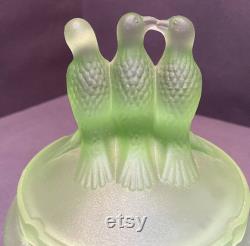 L.E. Smith Three Birds Powder Jar Vaseline Art Deco Uranium Trinket Box