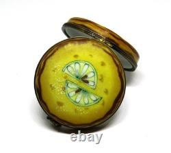 Limoges Box Eximious Lemon Tart & Powdered Sugar Dessert Pastry Peint Main