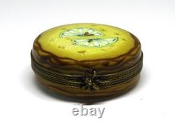 Limoges Box Eximious Lemon Tart & Powdered Sugar Dessert Pastry Peint Main