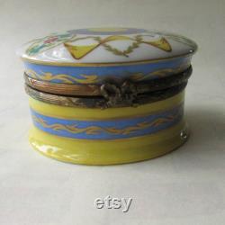 Limoges France Vintage Victorian Porcelain Dresser Jar Powder Vanity Box