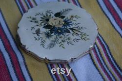 Lovely vintage Stratton powder compact with mirror, England