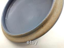 MIOJ Lidded Powder Jar, Vintage Drersser Vanity Covered Box, Applied Hand Painted Pinch-Formed Roses on Lid, Gold Gilt