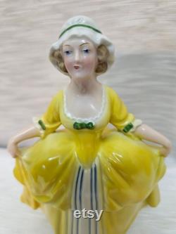 Madama Pompadour Dresser Doll Powder Dish, Made in Germany, 5 x 3 oval x 6.5 tall, Perfect Condition