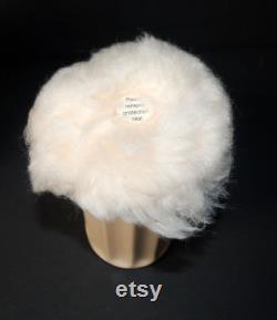 NIB Vintage Lady Stetson PUFF on POWDER Cute Container holds powder with Puff on top