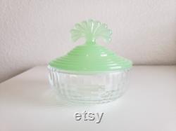 New Martinsville Leota Crescent Jadeite Jadite Vanity Puff Powder Box 1930's Uranium Jade-ite Green Glass Vintage