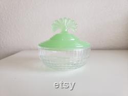 New Martinsville Leota Crescent Jadeite Jadite Vanity Puff Powder Box 1930's Uranium Jade-ite Green Glass Vintage