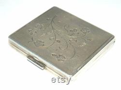 Original Vintage 1930s Florally-etched Fine Silver Compact Dance Purse Powder Box Vintage Vanity Collectibles Silver Compact