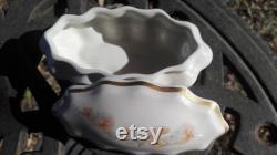 Porcelain Soap Box, Jewelry Box shell design, trinkets box, Porcelain powder box, shell design