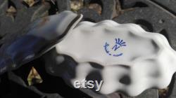 Porcelain Soap Box, Jewelry Box shell design, trinkets box, Porcelain powder box, shell design