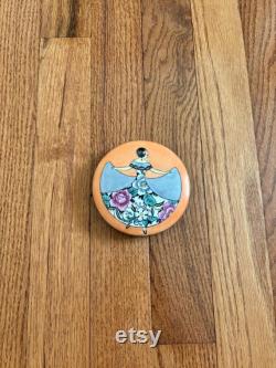 RARE 1930's Noritake Art Deco Hand Painted Powder Puff Box withFashion Lady, 3.63 Diameter, Backstamp 27.1 Red,Made in Japan,excellent colors