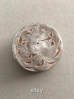 ROGER and GALLET LALIQUE designed Fleur's d' Amour powder box c.1920