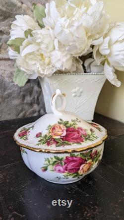 Royal Albert Powder Pot with Lid, Old Country Roses, 1970s Fine Bone China, Red Roses, Lidded Trinket Box, Vintage Tea Set, First Quality