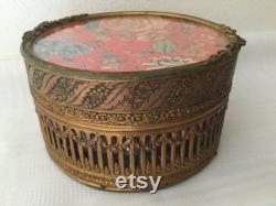 Sale Antique Goldtone FILLIGREE POWDER TRINKET Box Removable Glass Insert With Glass Over Floral Pattern Lid