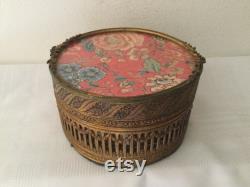 Sale Antique Goldtone FILLIGREE POWDER TRINKET Box Removable Glass Insert With Glass Over Floral Pattern Lid