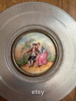 Sprague Musical Powder Box