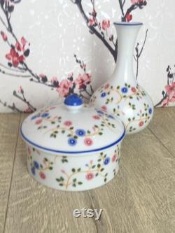 St Michael powder pot , floral trinket dish with lid , Vintage Marks and Spencer home-wares