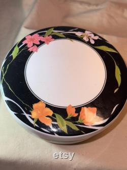 VINTAGE HANKOOK HAND-done powder box vintage dresser box collectable home decor vanity lidded box dresser jar with lid candy dish