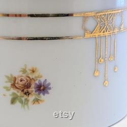 Victorian Porcelain Trinket Box 19th Century Vanity Patch Box with Kauffman Scene