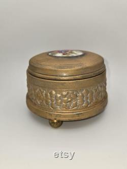 Vintage 1930s Vanity Powder Puff Wind Up Music Box