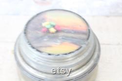 Vintage 1940s Music Trinket Powder Box Round Silver Metal Music Box Whatnot Trinket Music Box withSunset Print and Strawflowers Mom Gift